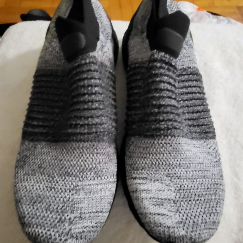 Adidas Laceless Ultraboost